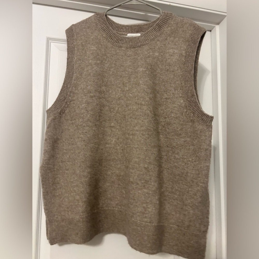 Tan Sweater Vest H&M